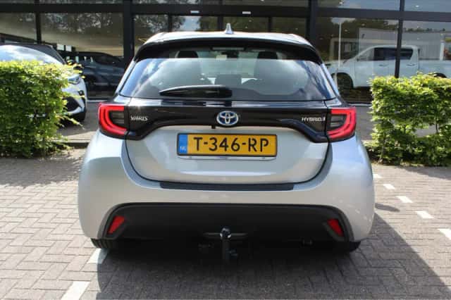 Toyota Yaris (2023) thumbnail 9