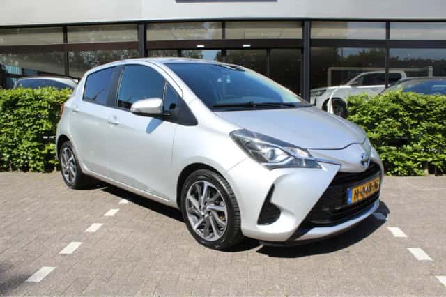 Toyota Yaris (2019) thumbnail 11