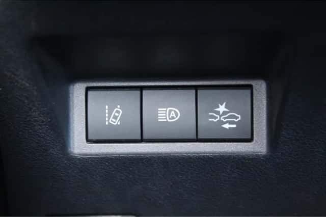 Toyota Yaris (2019) thumbnail 8