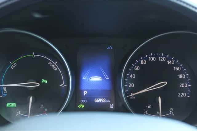 Toyota C-HR (2017) thumbnail 32