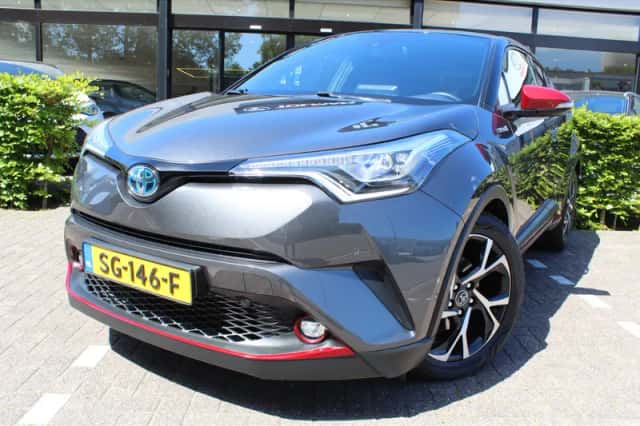 Toyota C-HR (2017) thumbnail 33