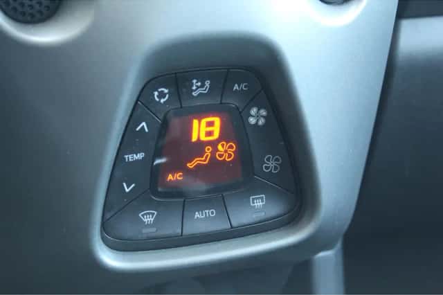 Toyota Aygo (2021) thumbnail 5