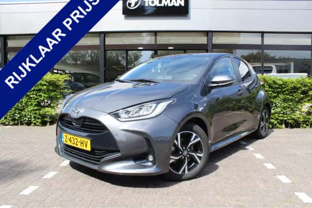 Toyota Yaris (2024) thumbnail 1
