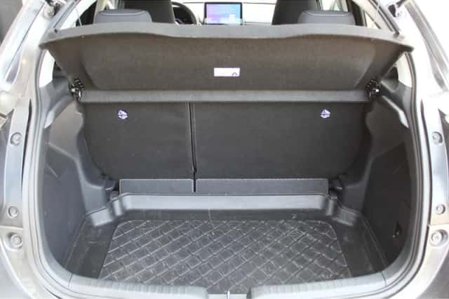 Toyota Yaris (2024) thumbnail 15