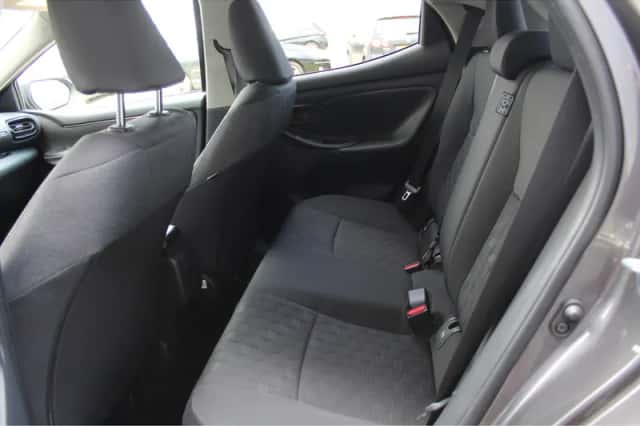 Toyota Yaris (2024) thumbnail 10