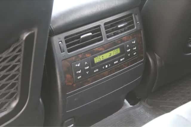 Toyota Land (2013) thumbnail 11