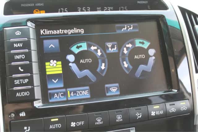 Toyota Land (2013) thumbnail 26