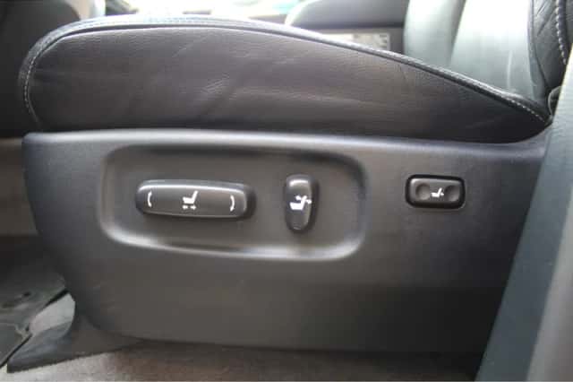 Toyota Land (2013) thumbnail 4