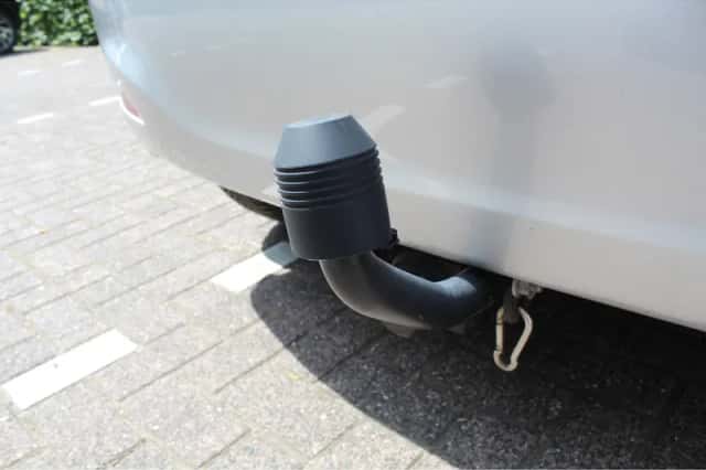 Toyota Yaris (2012) thumbnail 11