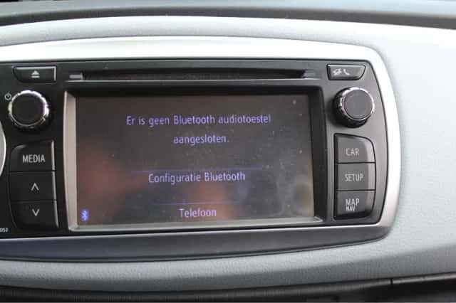 Toyota Yaris (2012) thumbnail 21