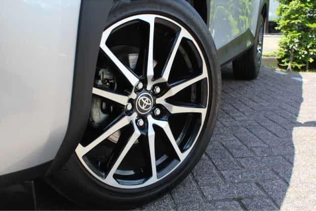 Toyota Yaris (2024) thumbnail 14