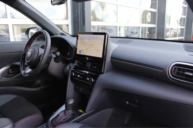 Toyota Yaris (2024) thumbnail 6