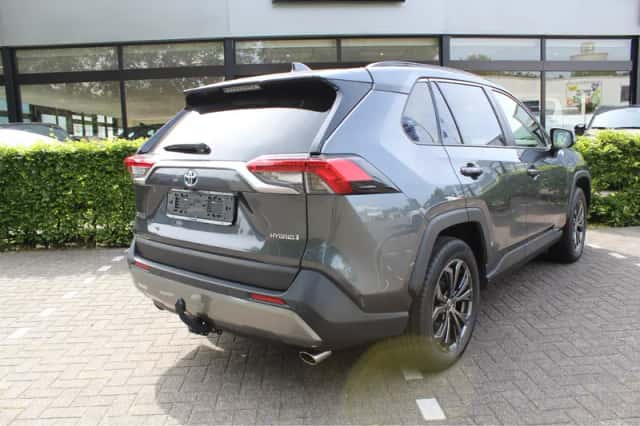 Toyota RAV4 (2022) thumbnail 16