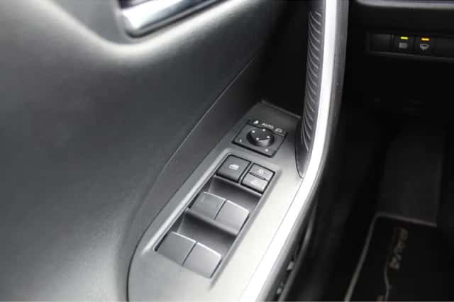 Toyota RAV4 (2022) thumbnail 20