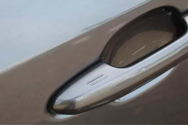 Toyota RAV4 (2022) thumbnail 6