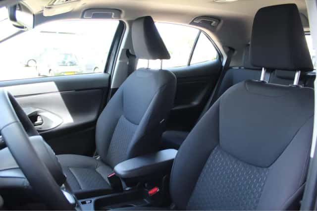 Toyota Yaris (2025) thumbnail 6