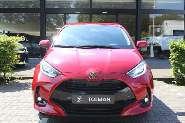 Toyota Yaris (2025) thumbnail 3