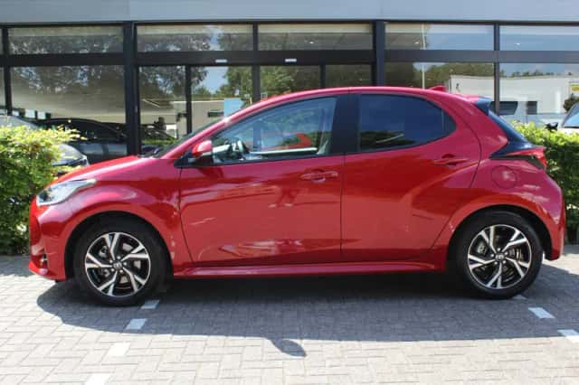 Toyota Yaris (2025) thumbnail 5