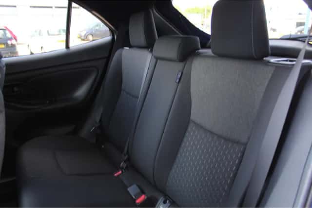 Toyota Yaris (2025) thumbnail 6