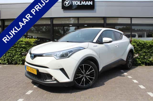Toyota C-HR (2017) thumbnail 1