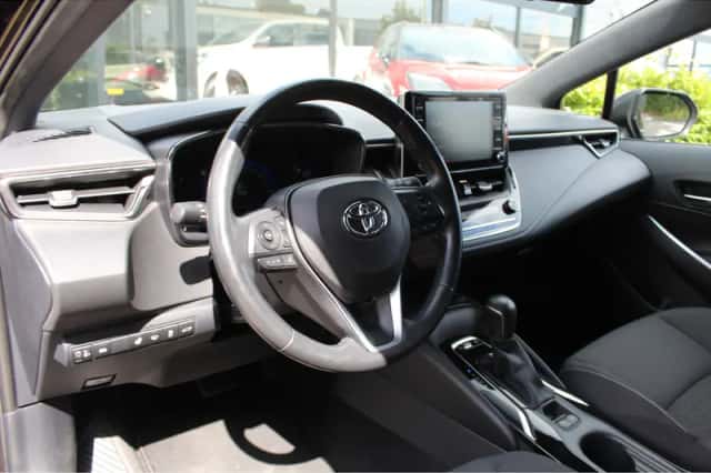 Toyota Corolla (2019) thumbnail 2