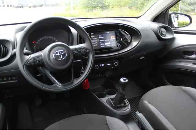 Toyota Aygo (2023) thumbnail 2