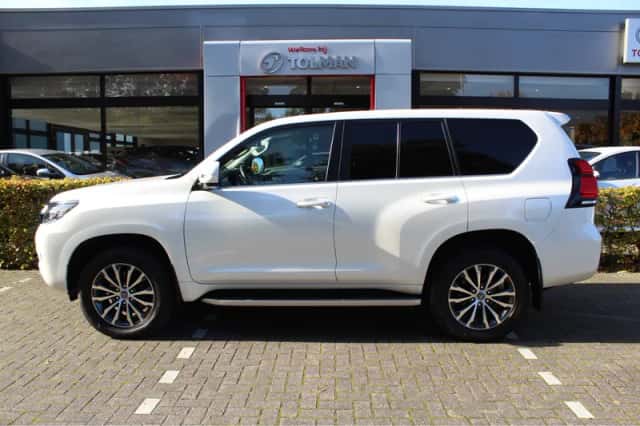 Toyota Land (2019) thumbnail 2