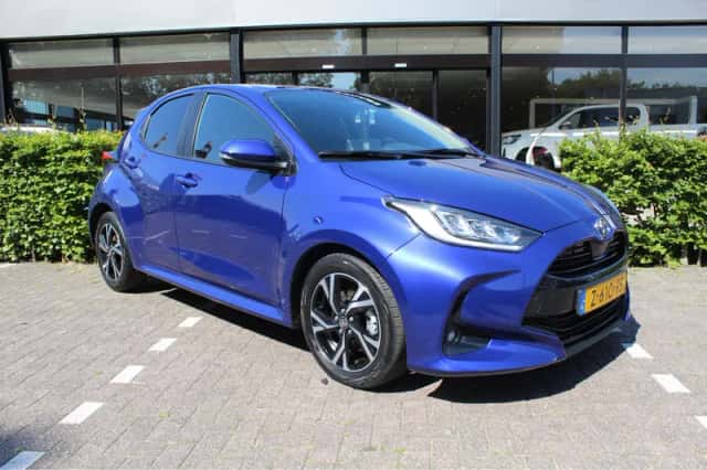 Toyota Yaris (2024) thumbnail 6