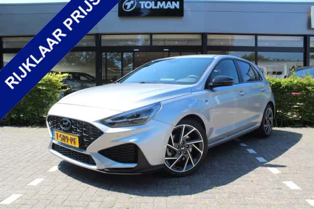 Hyundai i30 (2023) thumbnail 1