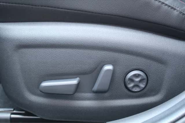 Hyundai i30 (2023) thumbnail 3