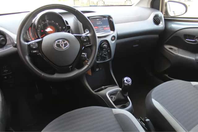Toyota Aygo (2020) thumbnail 5