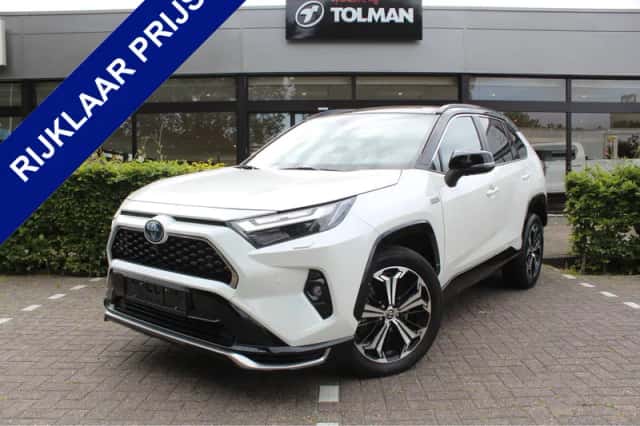 Toyota RAV4 (2022) thumbnail 1