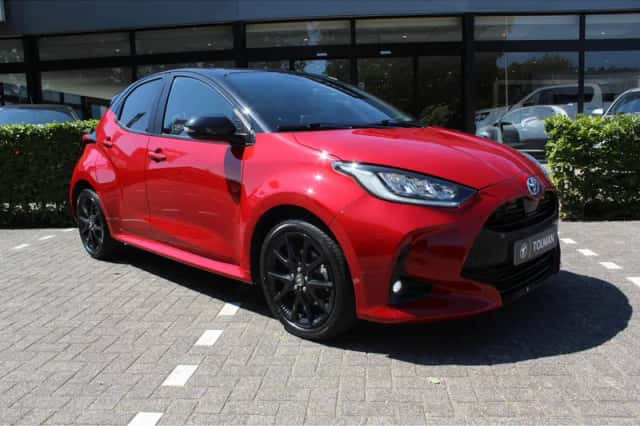 Toyota Yaris (2023) thumbnail 6