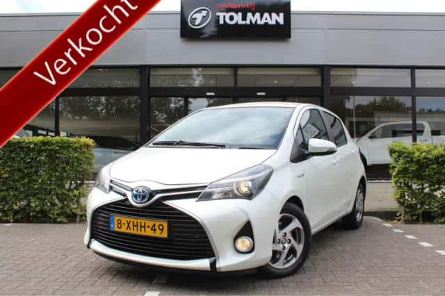 Toyota Yaris (2014) thumbnail 1