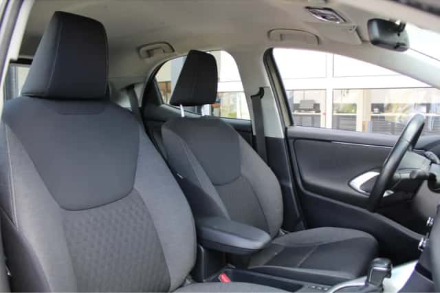 Toyota Yaris (2022) thumbnail 6