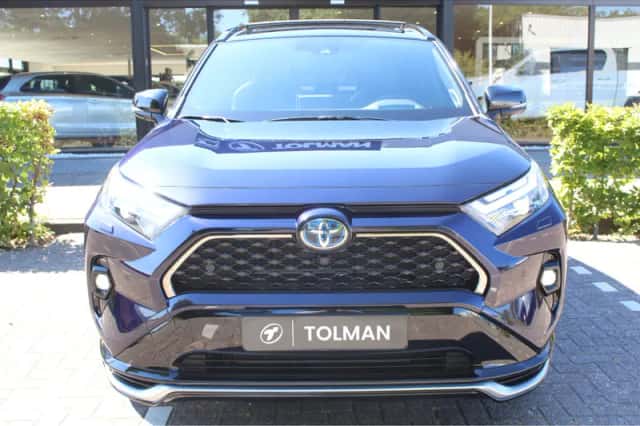 Toyota RAV4 (2022) thumbnail 6