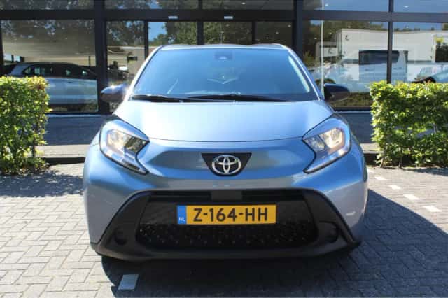 Toyota Aygo X (2024) thumbnail 3