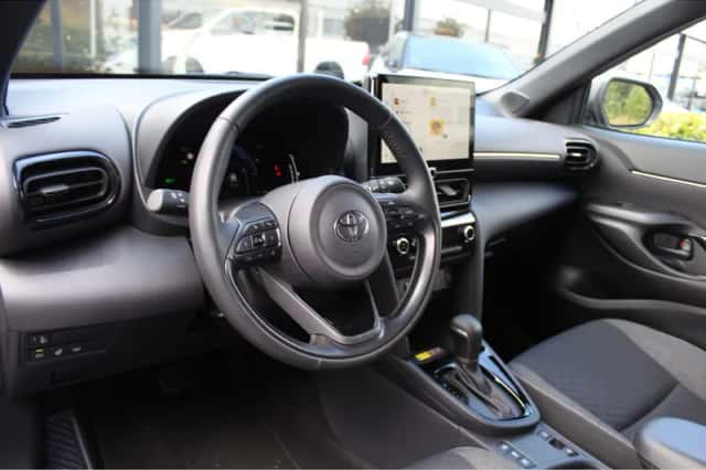 Toyota Yaris Cross (2025) thumbnail 2