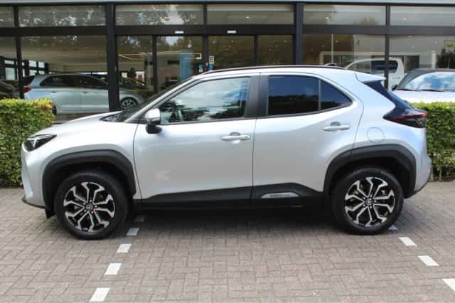 Toyota Yaris Cross (2025) thumbnail 5
