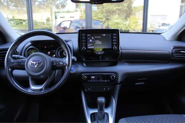Toyota Yaris (2022) thumbnail 4