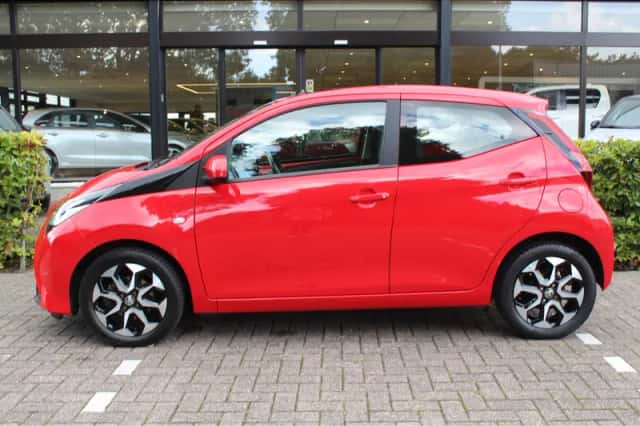 Toyota Aygo (2018) thumbnail 5