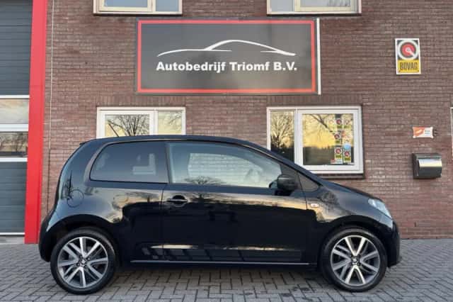 SEAT Mii (2016) thumbnail 4