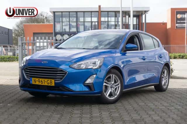 Ford Focus (2021) thumbnail 1