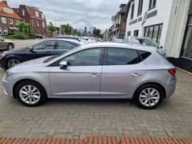 SEAT Leon (2019) thumbnail 3
