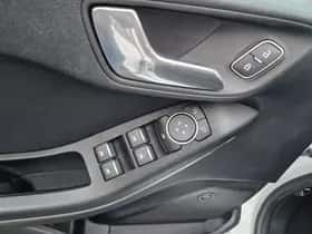 Ford Fiesta (2022) thumbnail 16