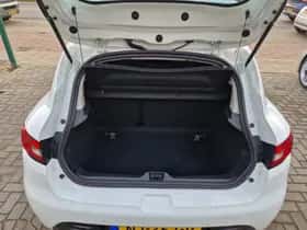 Renault Clio (2017) thumbnail 17