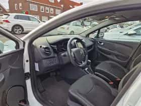 Renault Clio (2017) thumbnail 9