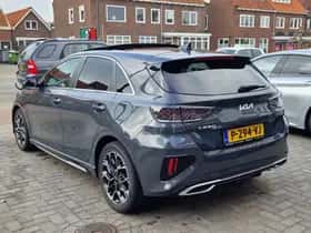 Kia Ceed (2022) thumbnail 3