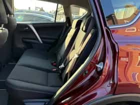 Toyota RAV4 (2016) thumbnail 19