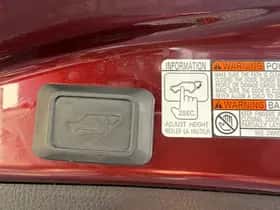 Toyota RAV4 (2016) thumbnail 22